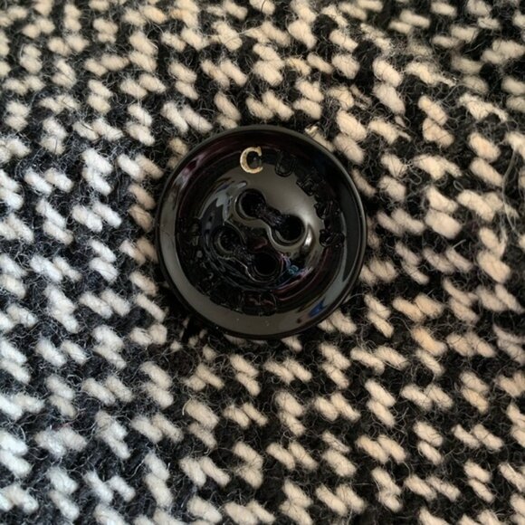 Guess Black and White Tweed Coat sz M euc - Picture 9 of 11